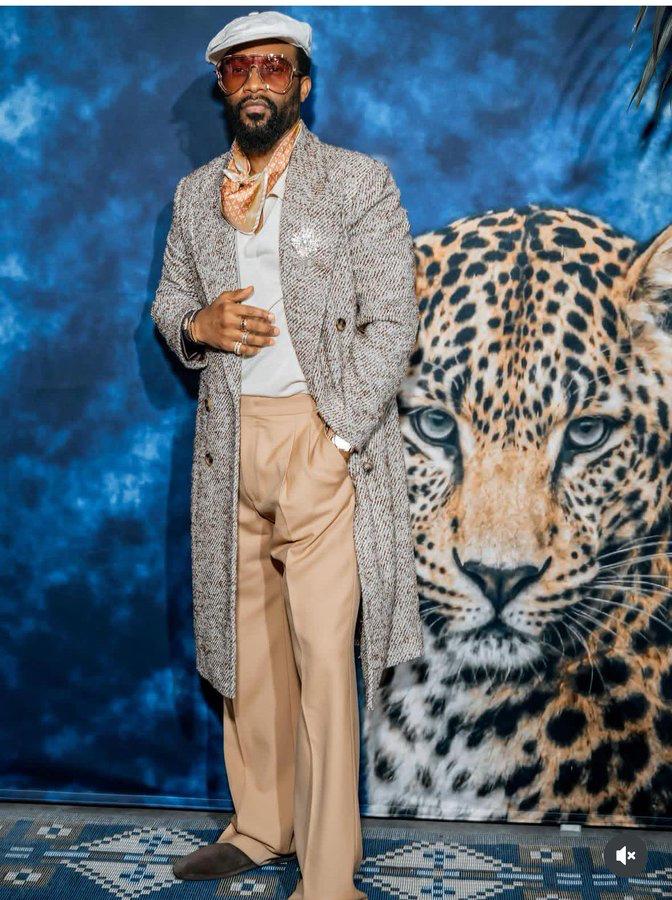 Une progression artistique liée au temps et à l’expérience a été mise en avant par le chanteur Fally Ipupa de la République démocratique du Congo, abordant l&rsquo;évolution de sa carrière entre son premier album « Droit Chemin » et son dernier projet « XXL », dans une vidéo visionnée samedi par l’ACP.